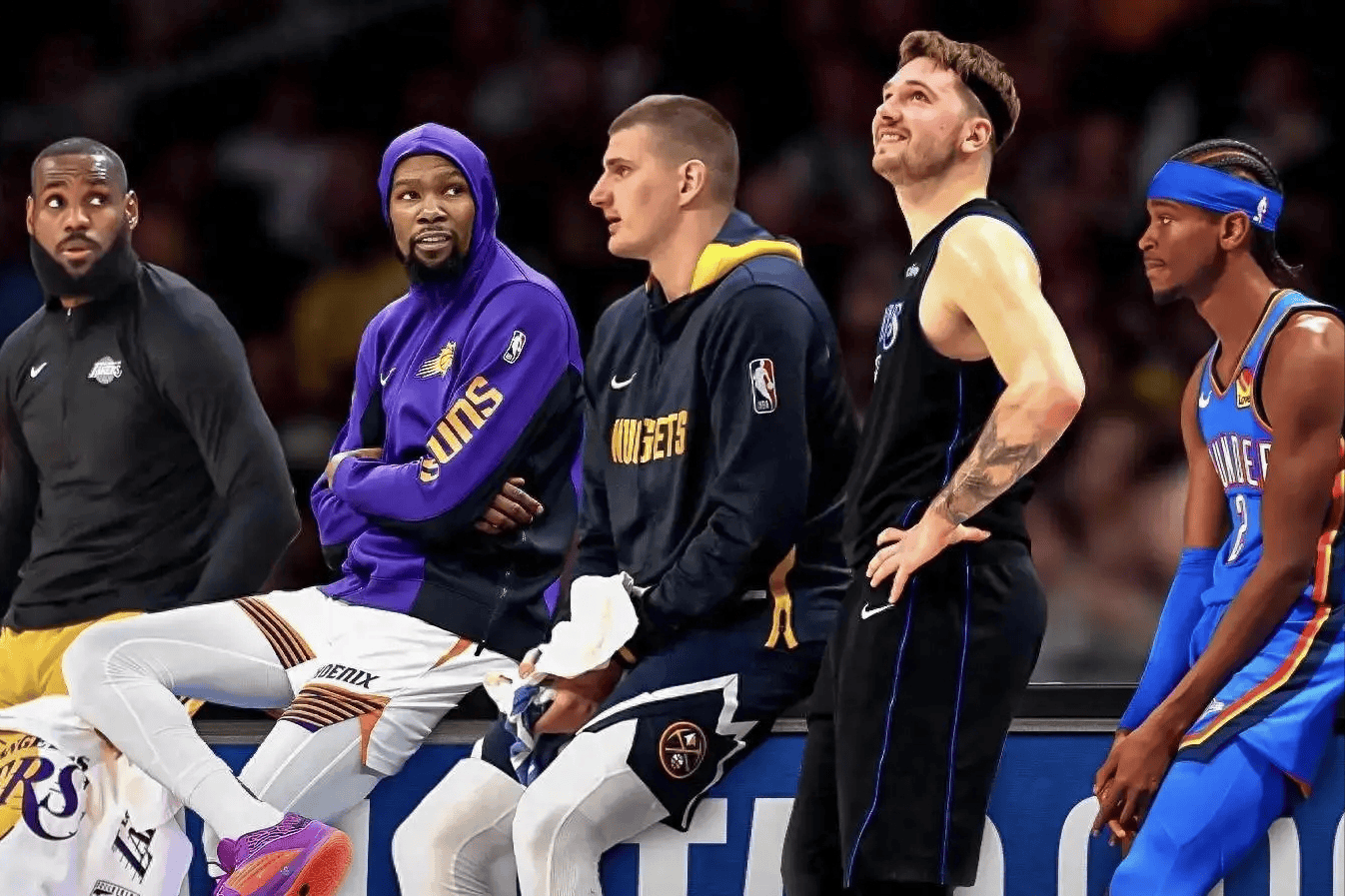 旺财28-赛地聚焦——全明星赛今晚热度飙升；拜仁慕尼黑官宣签约；悬念犹存；控场能力受关注的简单介绍