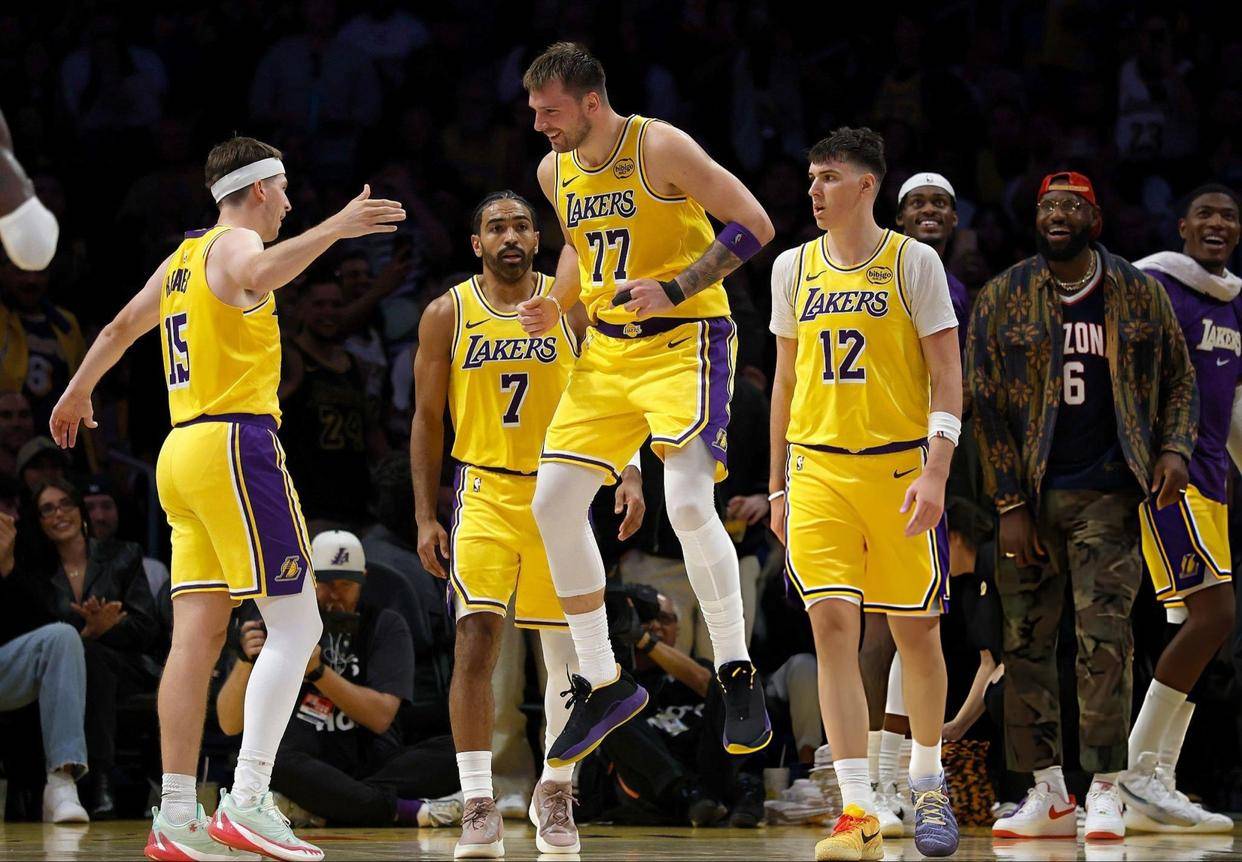 28娱乐-东契奇回归赛场，大胜首场状态亮眼，德国队观众沸腾！的简单介绍