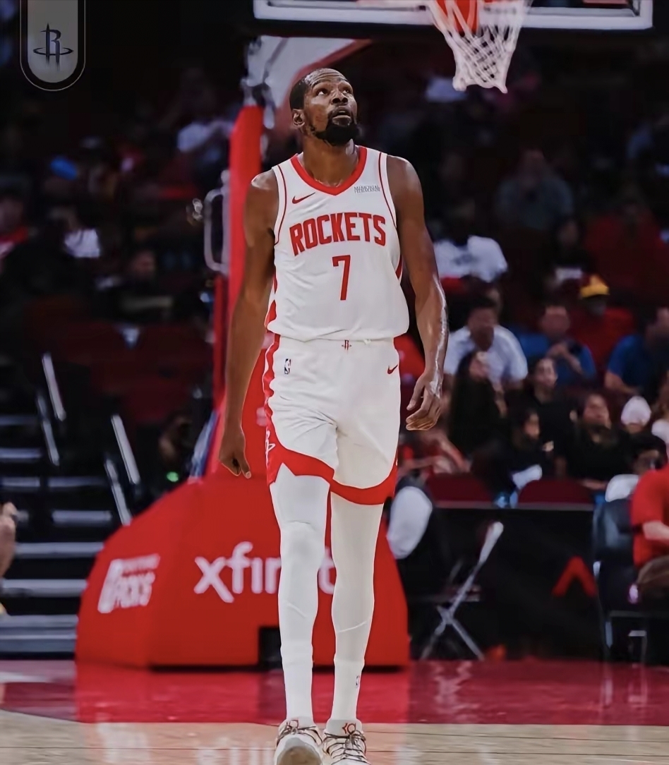 杜兰特连续七场比赛得分超过突破纪录，加拿大队挑战极限！的简单介绍